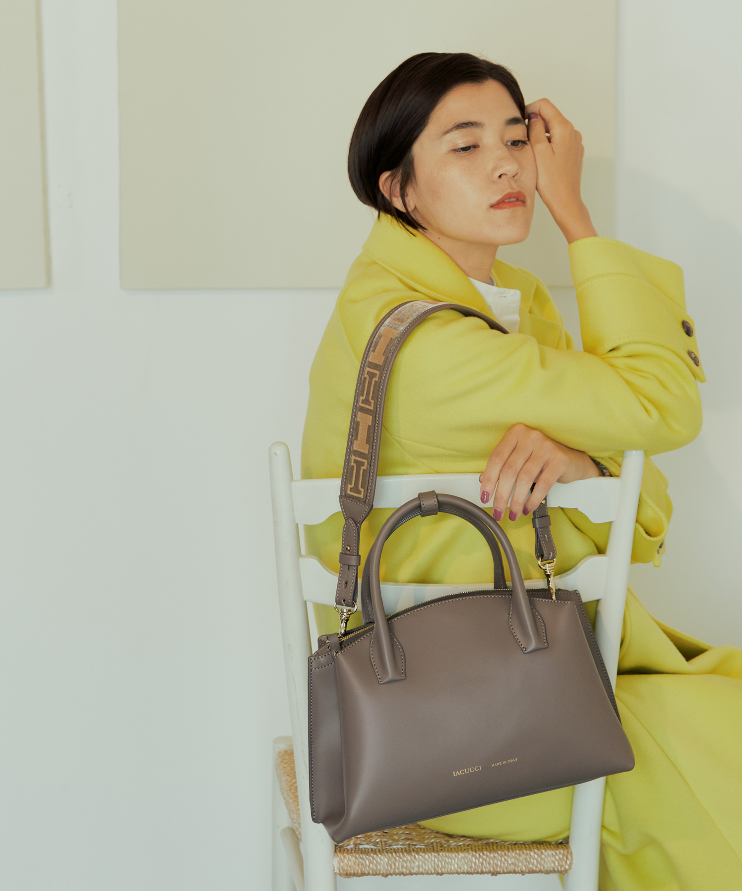 売切り特価 イアクッチ IACUCCI ショルダーバッグ イエロー 保存袋付き