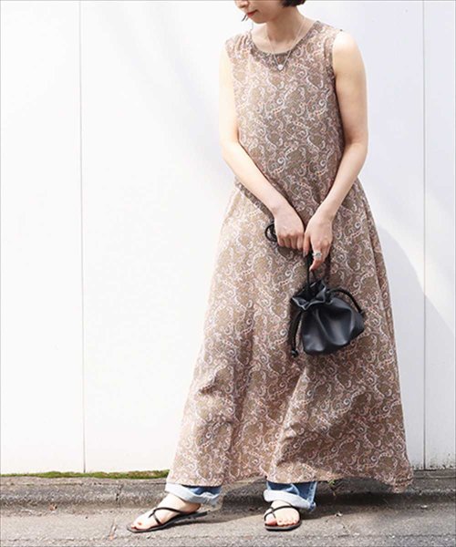 ペイズリー柄脇スリットノースリワンピース ファクターイコール Factor Magaseek