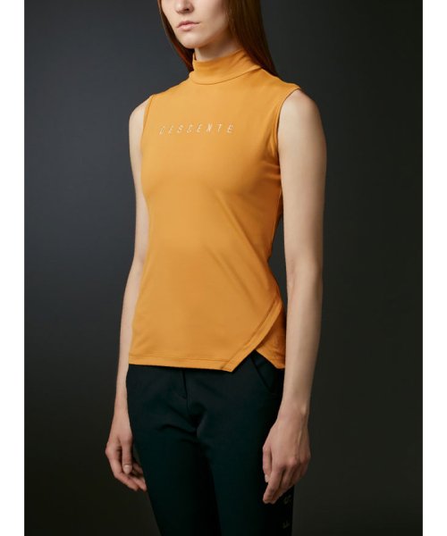 リサイクルポリエステルベア天竺onibegie染色モックネックシャツ アウトレッ レディースファッション 阪急百貨店公式通販 Hankyu Fashion