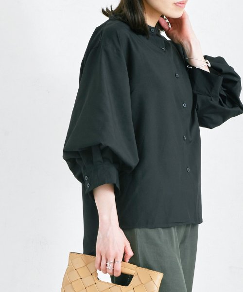 Fizz(フィズ)/スパンブロードバンドカラー袖ボリュームシャツ/ブラック