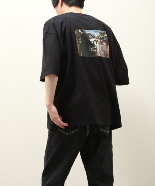 ZIP FIVE(ジップファイブ)/【21005－11yz】UNCORD/フォト+イラストプリントBIG Tシャツ/ブラック