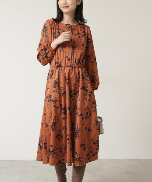 セール シルエットフラワープリントワンピース ナチュラルビューティーベーシック Natural Beauty Basic Magaseek
