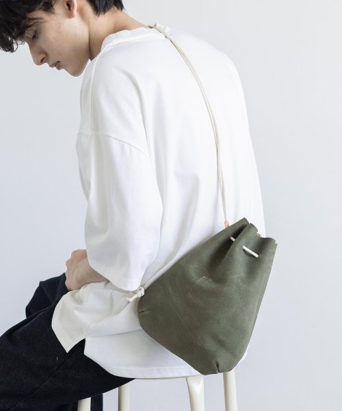 巾着バッグ ショルダーバッグ メンズ レディース 日本製 本革 ミニポーチ 斜め掛け 牛革 トコヌメ革 栃木レザー カジュアル フェス アウトドア フォーマル ロッキーモンロー Rocky Monroe Magaseek