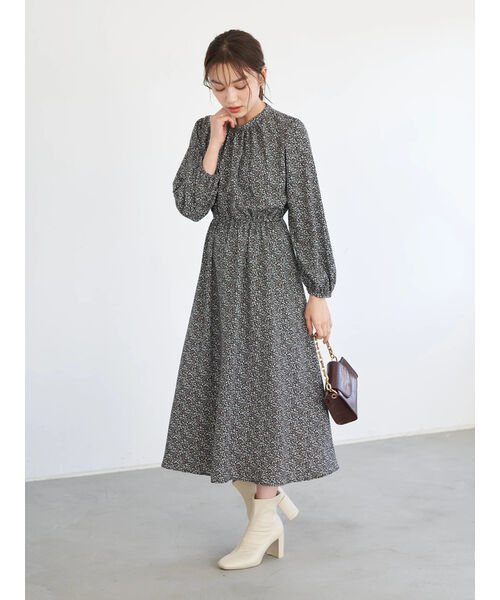 花柄ハイネックギャザーワンピース アースミュージック エコロジー Earth Music Ecology Magaseek