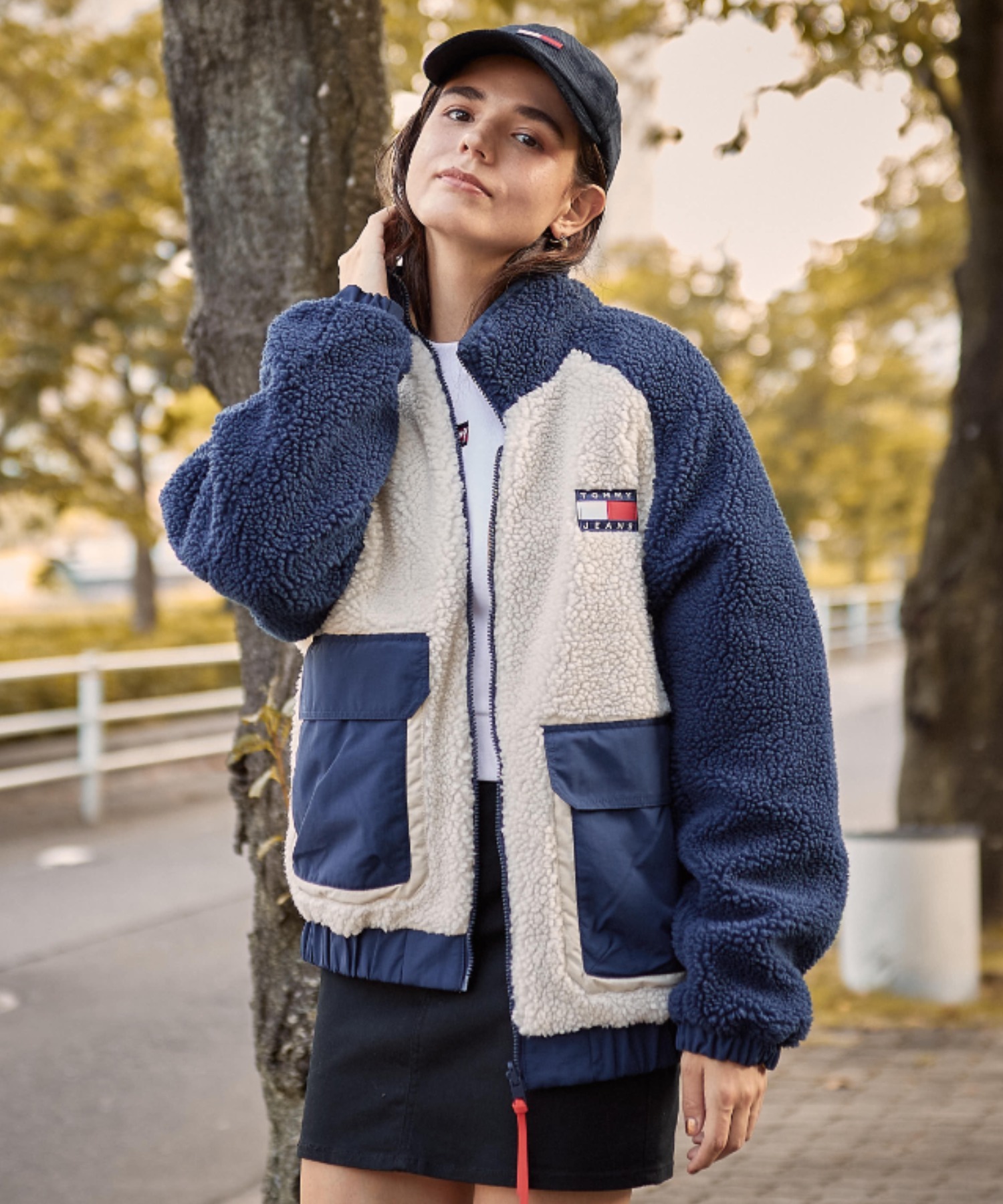 TOMMY JEANS アウター