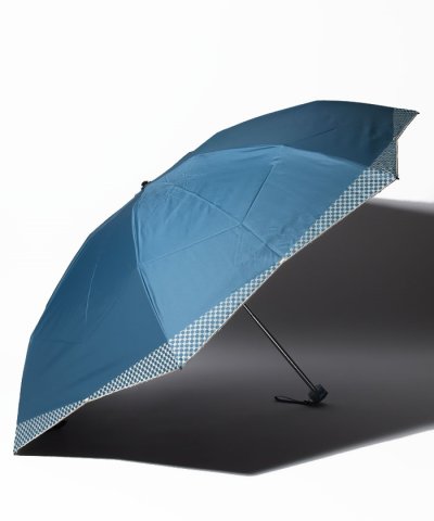 FURLA（フルラ）晴雨兼用折りたたみ日傘　刺繍