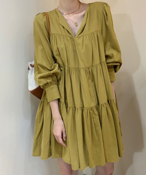 秋新作 フレアワンピース ショート丈 Aライン ボリューム袖 ドゥーベル Doux Belle Magaseek