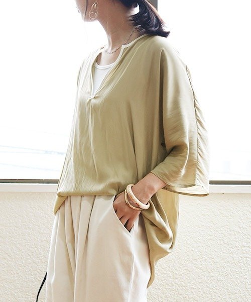 チュニック レディース キーネックパイピングチュニック M トップス ブラウス 春夏秋 カーキ テラコッタ ブラック 黒 大人可愛い トレンド お洒落 七分袖 アンドイット And It Magaseek チュニック レディース キーネックパイピングチュニック M トップス ブラウス 春夏秋 カーキ テラコッタ ブラック 黒 大人可愛い トレンド お洒落 七分袖 アンドイット And It Magaseek