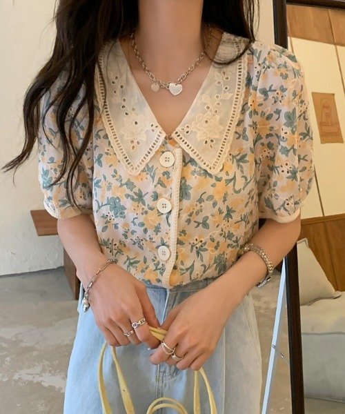 韓国風小花ブラウス Aimoha アイモハ Aimoha Magaseek