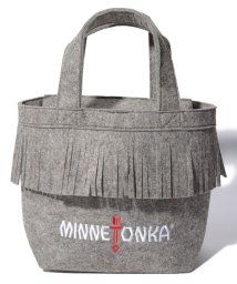 MINNETONKA(MINNETONKA)/Fringe tote bag melton/M･ｸﾞﾚｰ