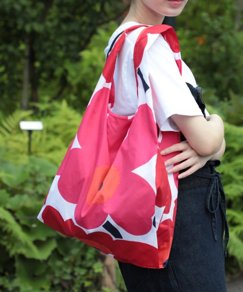 Marimekko(マリメッコ)/エコバッグもお洒落に♪【marimekko / マリメッコ】スマートバッグ マルシェバッグ 買い物バッグ  ギフト 贈り物 プレゼント/レッド