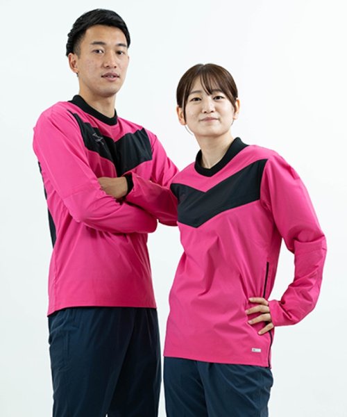 umbro(アンブロ)/【バイアシステム】ラインドクロストップ｜はっ水｜ストレッチ｜裏メッシュ｜タイトシルエット【アウトレット】/エナジーピンク×ブラック