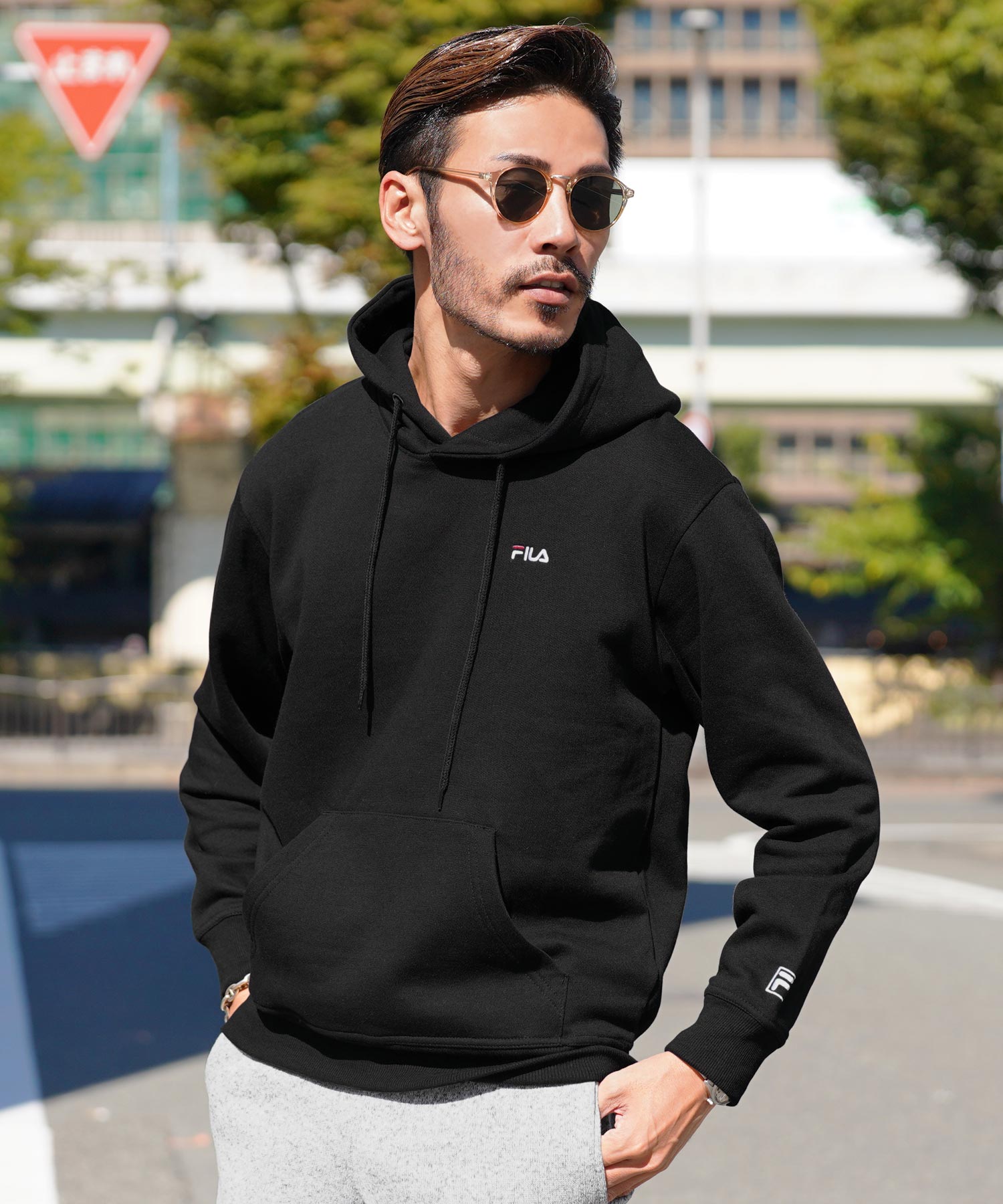 【新品】FILA フィラ　パーカー　スウェット　XL