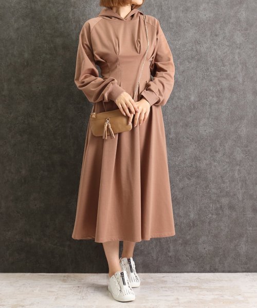 セール タックウェストパーカーワンピース マーサ Martha Magaseek セール タックウェストパーカーワンピース マーサ Martha Magaseek