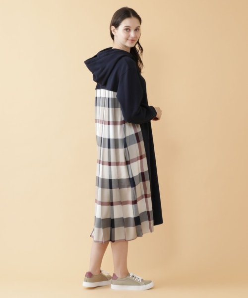 オンラインストア限定 バックプリーツパーカーワンピース Blue Label Crestbridge Blue Label Crestbridge Magaseek