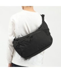 snow peak(スノーピーク)/スノーピーク ショルダーバッグ snow peak Everyday Use Middle Shoulder Bag B4 A4 17L AC－21AU416/ブラック