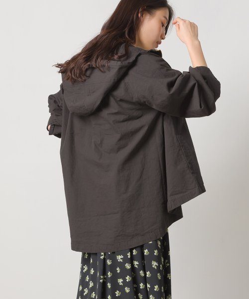 OMNES(オムネス)/【OMNES】ダンプ 裾フレアマウンテンジャケット/ブラック