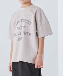 OMNES(オムネス)/【OMNES】キッズ バイオ加工 フットボールロゴプリント半袖Tシャツ/ピンクベージュ