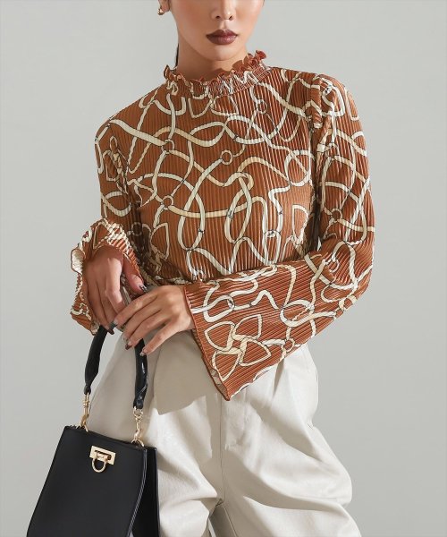 セール スカーフ柄プリーツトップス ラティーナ Latina Magaseek