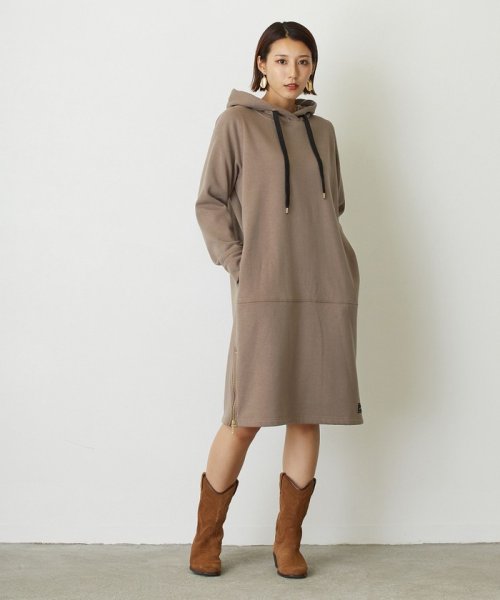 裏シャギー フードワンピース ニコルホワイト Nicole White Magaseek