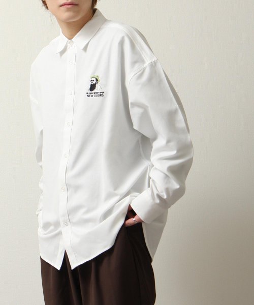 ZIP FIVE(ジップファイブ)/【q21－012－12d】ワンポイント刺繍長袖シャツ/ホワイト系2