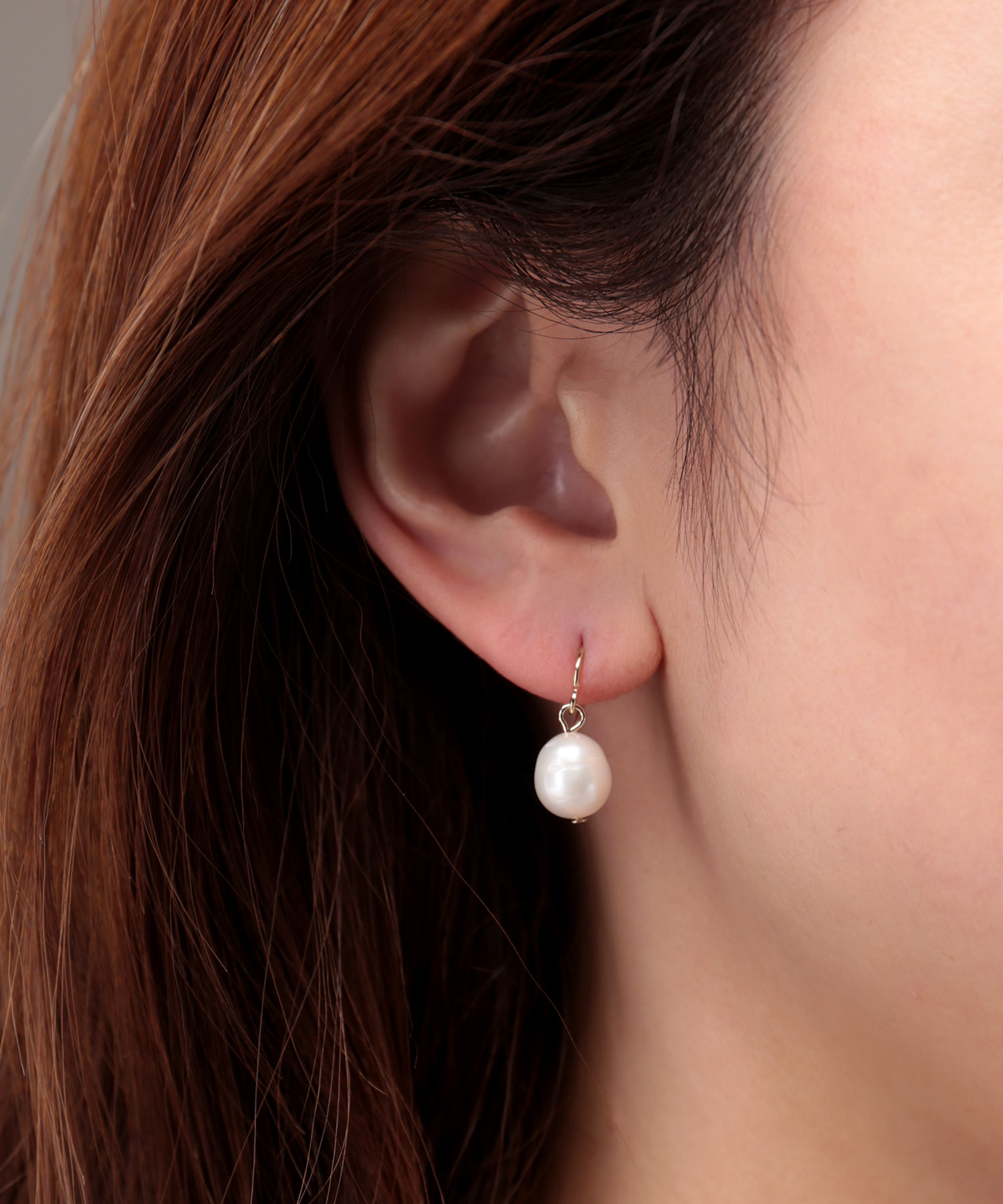Manon's Selection1粒グレー淡水パールフックピアス