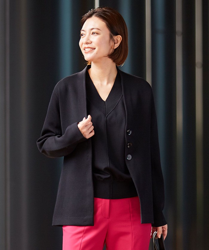 美品✨ICB スーツセットアップ ブラック ストレッチ素材 M相当 黒のクールさを保つ深みのある黄色 辛口な黒のセットアップも