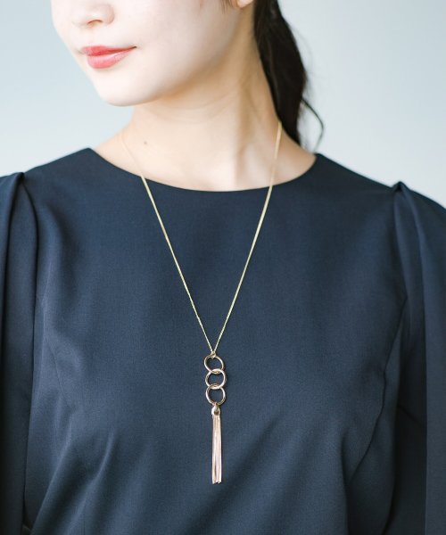 セール シンプルトップスに合わせてオシャレ見え ちょうどいい存在感で使いやすいロングネックレス ハコ Haco Magaseek