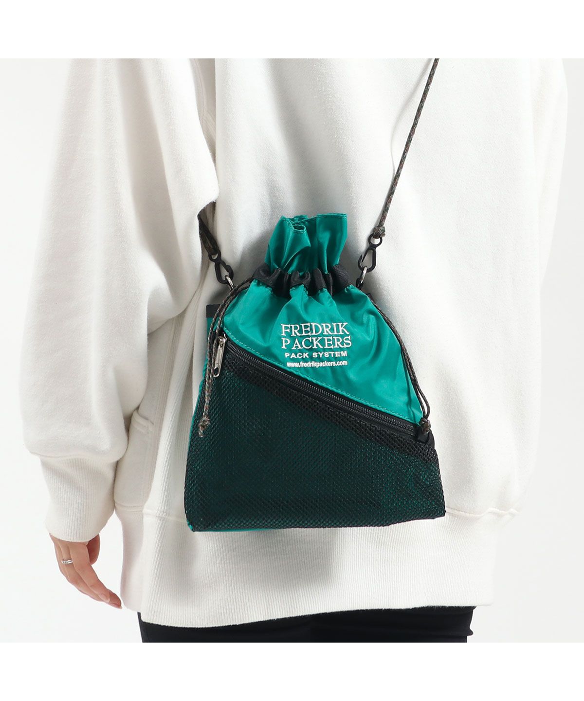 フレドリックパッカーズ(FREDRIK PACKERS) |【日本正規品】フレドリックパッカーズ ショルダーバッグ FREDRIK PACKERS PINION POUCH MESH 巾着 斜めがけ サコッシュ 日本製(504377950) - MAGASEEK フレドリックパッカーズ(FREDRIK PACKERS) |【日本正規品】フレドリックパッカーズ ショルダーバッグ FREDRIK PACKERS PINION POUCH MESH 巾着 斜めがけ サコッシュ 日本製(504377950) - MAGASEEK