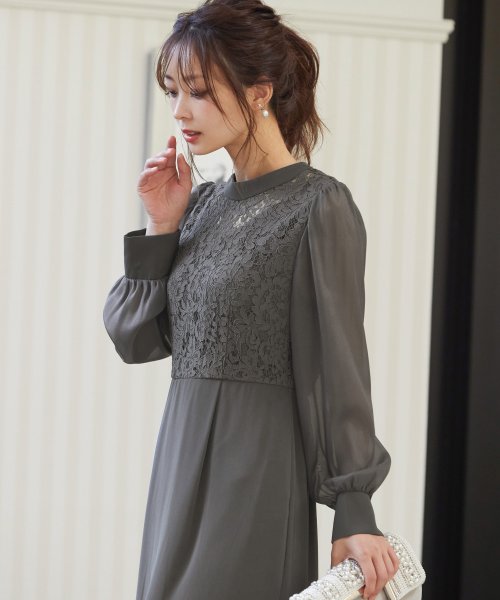 結婚式 ワンピース パーティードレス レース ハイネック シンプル コクーン レトロ クラシカル キャミ ビスチェ レイヤード ロング 透け感 長袖 袖あり オ 商品説明niana ニアナ クラシカルな雰囲気になるハイネックデザイン。身頃部分だけレースを使用し、上品な印象 MYK1486710231 (11440円)