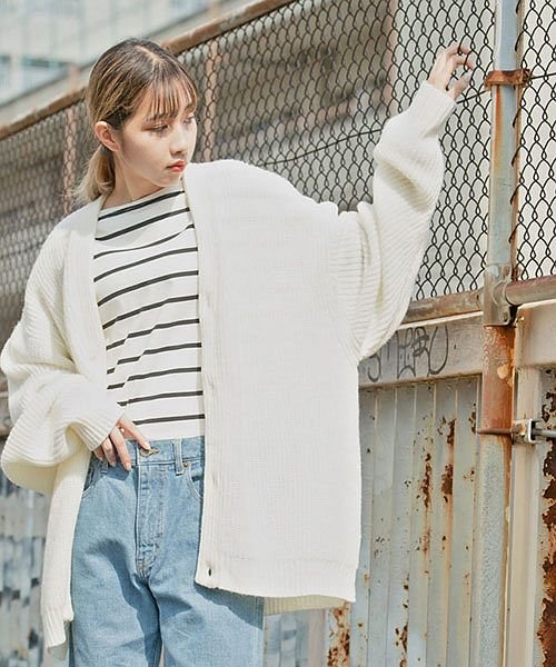 Cavaria 7gモヘアタッチvネックビッグカーディガン メンズ カーデ ニット モヘア ビッグ シンプル 無地 黒 白 カジュアル 韓国 キャバリア 秋 冬 キャバリア Cavaria Magaseek