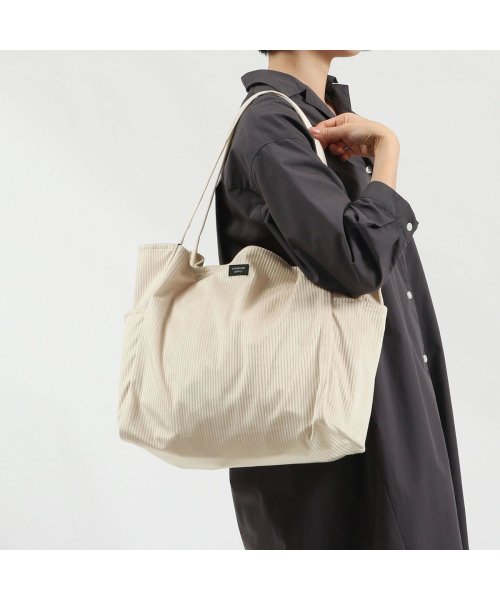 STANDARD SUPPLY(スタンダードサプライ)/スタンダードサプライ トートバッグ A4 STANDARD SUPPLY DAILY CORDUROY TOTE M マザーズバッグ 手洗い可 日本製 秋冬限定/アイボリー