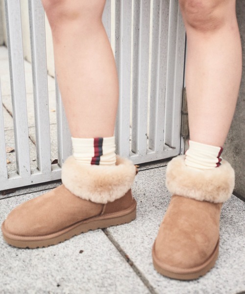 UGG クラシックミニフラッフ