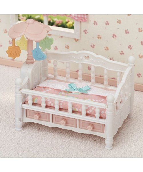 くるくるメリーのベビーベッド シルバニアファミリー Sylvanian Families Magaseek