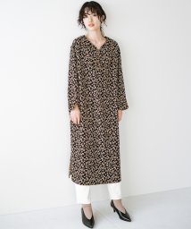 寝坊した朝もこれさえあれば安心 パッと着てきれいに見えるプリーツ風ニットワンピース ハコ Haco Magaseek