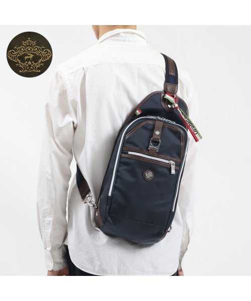 日本正規品 オロビアンコ ボディバッグ Orobianco ワンショルダーバッグ Fegato 斜めがけ ナイロン 大容量 オロビアンコ Orobianco Magaseek