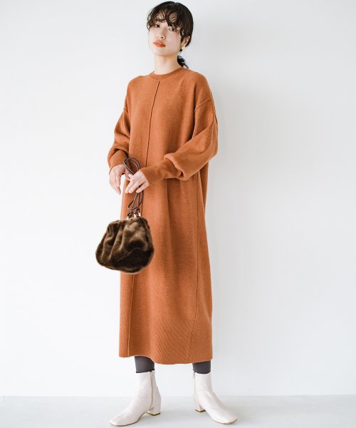 楽ちんもおしゃれも譲らない さっと着てあか抜ける ゆるさがかわいいオーバーサイズニットワンピース By Who Made Me ハコ Haco Magaseek