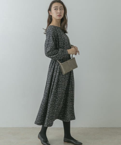 税込 Web限定 フラワープリント サテンリバーシブルワンピース ワンピース ドレス Www Admira Com