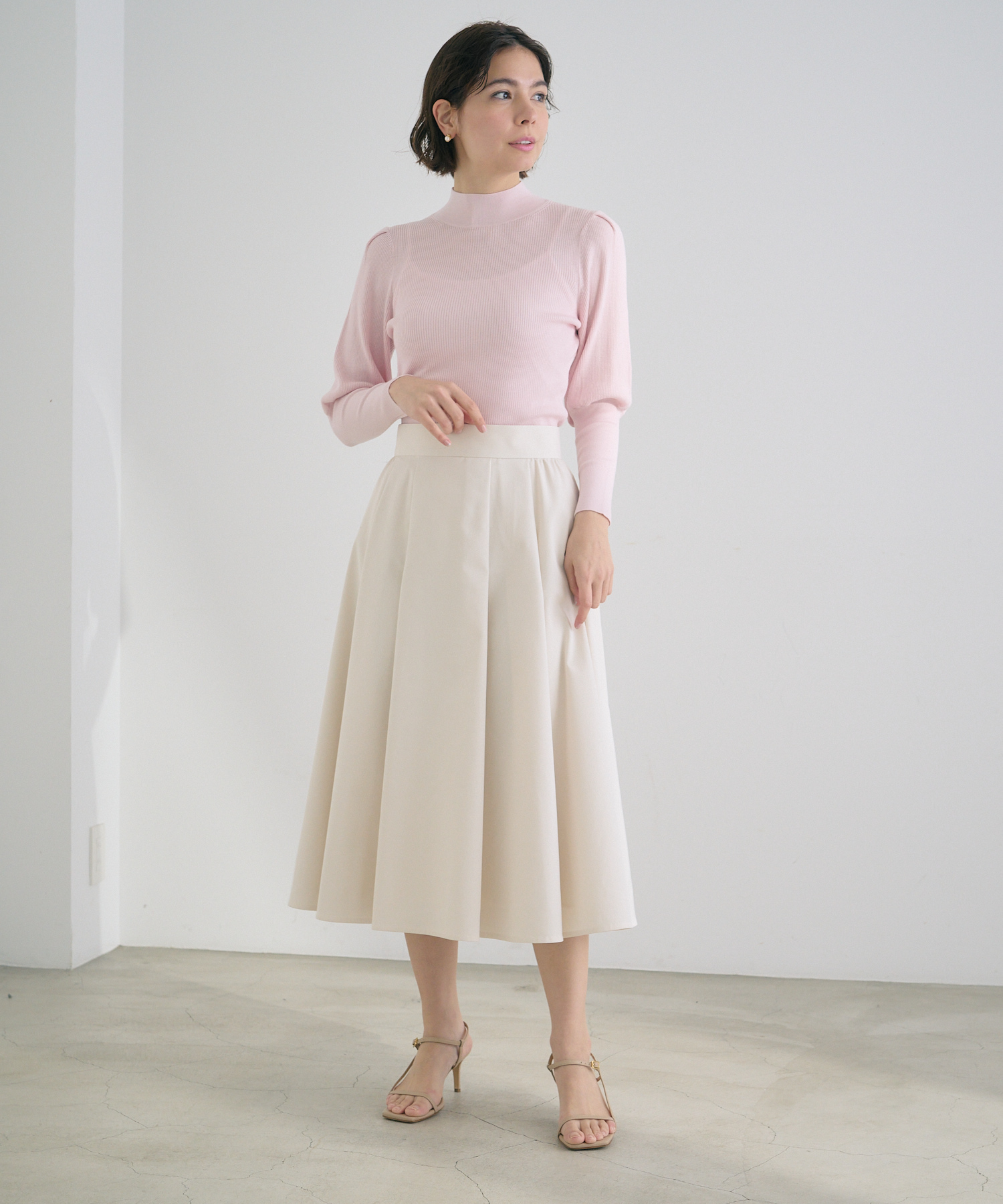 91%OFF!】 定価25,300円 アナイ ウールシルクハイネックパフスリーブ 