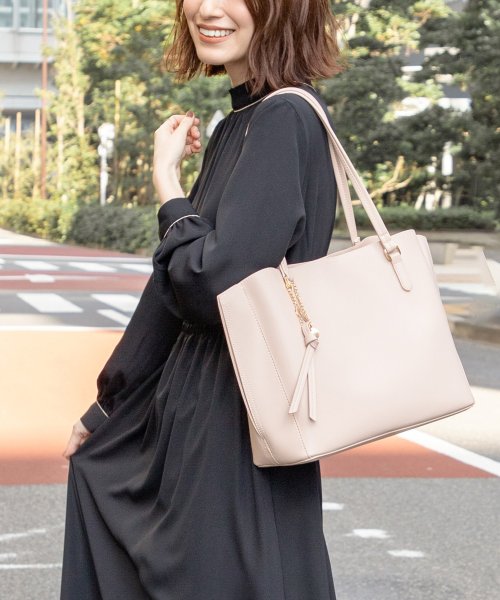 セール 軽量ａ４トート ハニーズ Honeys Magaseek