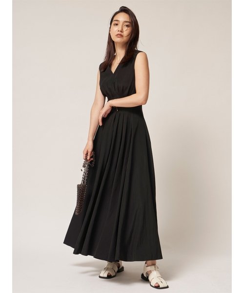 フレイ アイディー Fray I D タックシェイプvネックドレス Magaseek