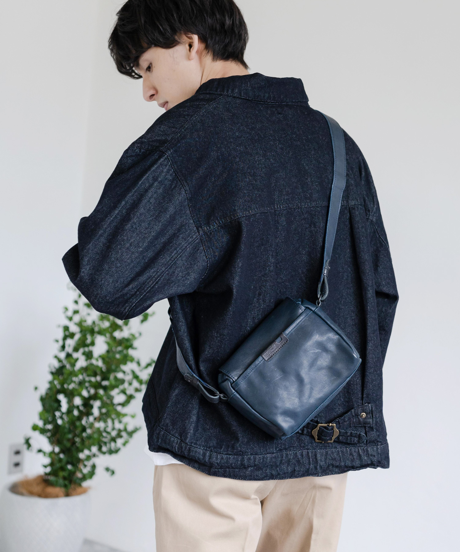 ユキノ／YUKINO バッグ ショルダーバッグ 鞄 メンズ 男性 男性用レザー 革 本革 ブラック 黒  フラップ式 シボ革 シュリンクレザー