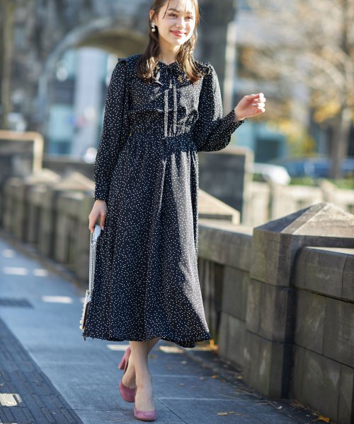 セール トッコクローゼット Tocco Closet りぼん付きフリルカラードットワンピース Magaseek