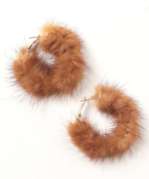 B.C STOCK　OUTLET(ベーセーストックアウトレット)/FUR HOOP MINI PIERCE/ベージュ