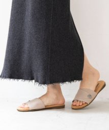 MINNETONKA/フラットサンダル【FARRAH】/504511318