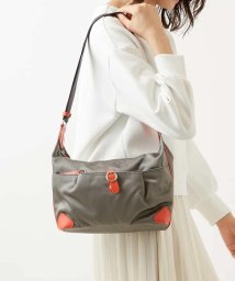 MK MICHEL KLEIN BAG(エムケーミッシェルクランバッグ)/【撥水】バックルデザインショルダーバッグ/グレー