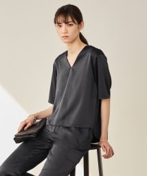 ICB（LARGE SIZE）(ICB（大きいサイズ）)/【WEB限定カラーあり・洗える】Calm Vネックブラウス/チャコールグレー系