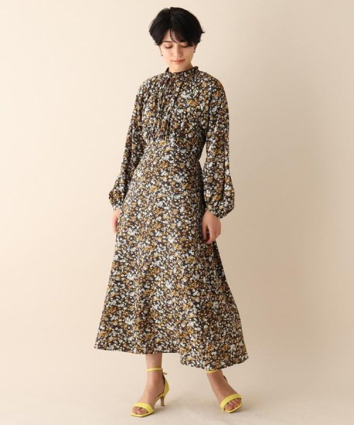 ジャカードフラワーワンピース オペークドットクリップ Opaque Clip Magaseek