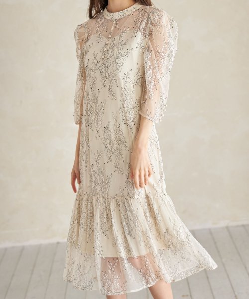 飾り釦付きパワーショルダーチュールレースワンピース トッコクローゼット Tocco Closet Magaseek
