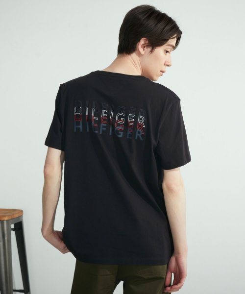 TOMMY HILFIGER(トミーヒルフィガー)/HILFIGERバックロゴTシャツ/ブラック